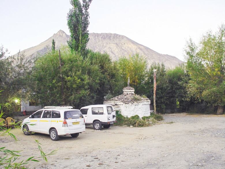 Dowa Deluxe Camp