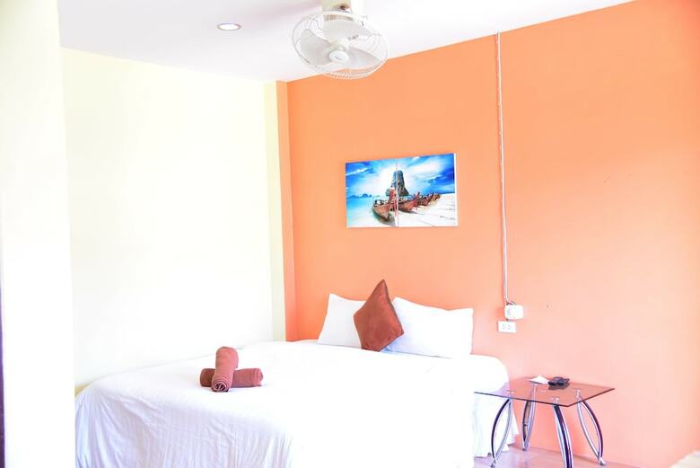 Hotel Prukrom Guesthouse