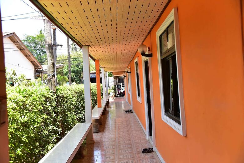 Hotel Prukrom Guesthouse