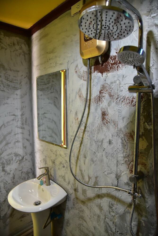 Hotel Prukrom Guesthouse