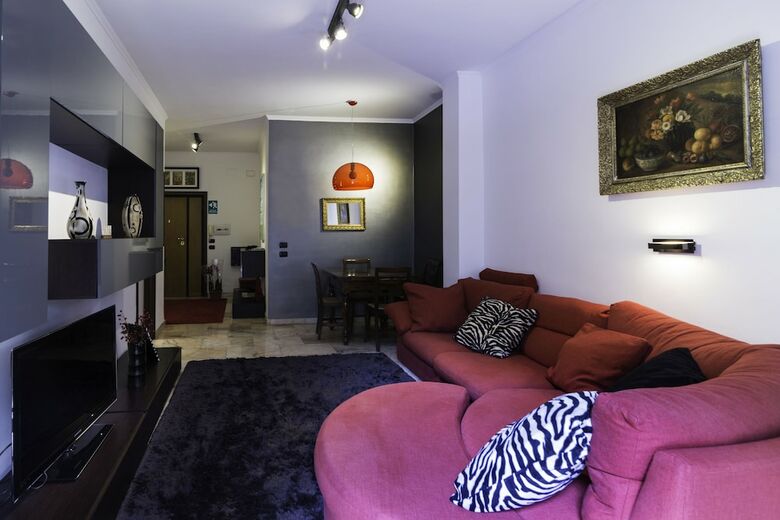 Hotel Vatican Short Term Rental With Terrace