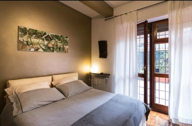 Hotel Vatican Short Term Rental With Terrace