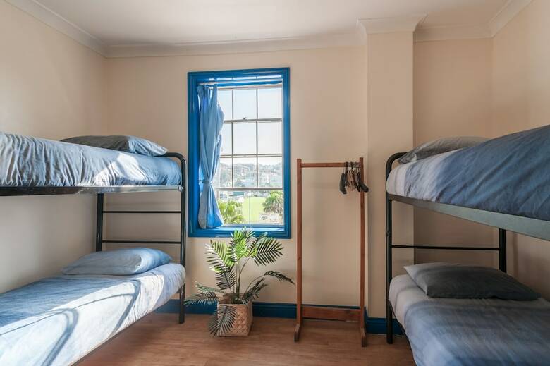 Hostal Mad Monkey Coogee Beach Hostel