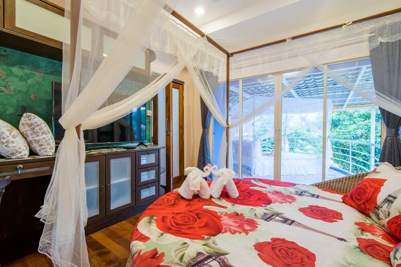 Island Blue Home Pool Villa