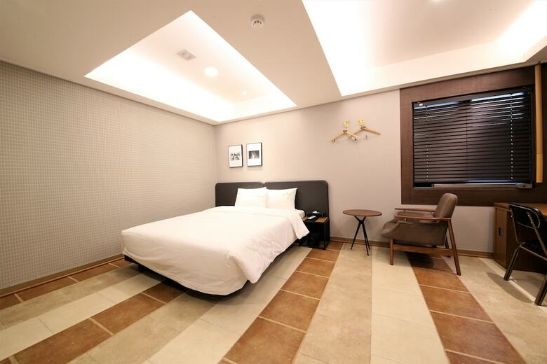 Star Hotel