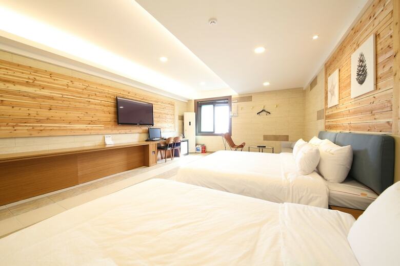 Star Hotel