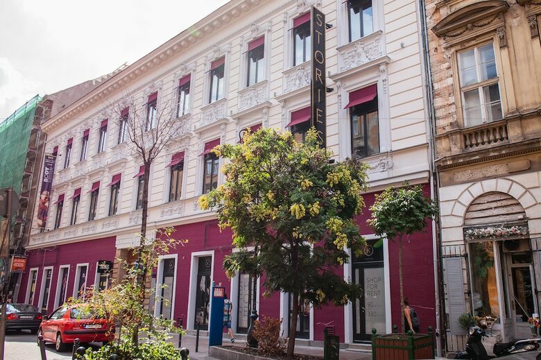 Bed & Breakfast Stories Hotel