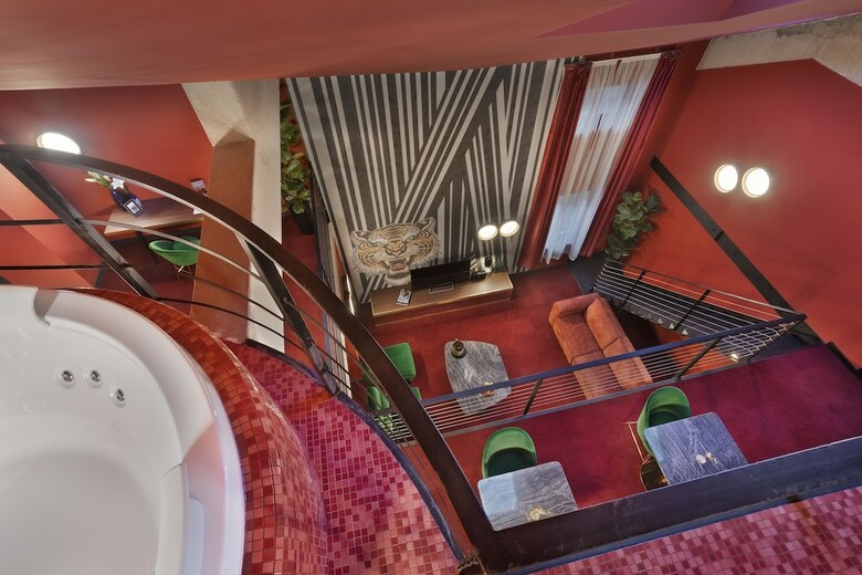 Bed & Breakfast Stories Hotel
