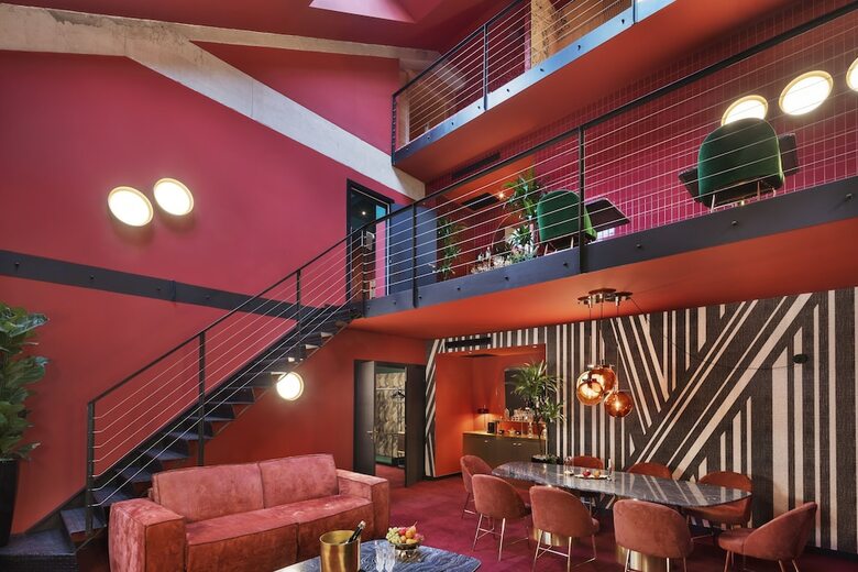 Bed & Breakfast Stories Hotel