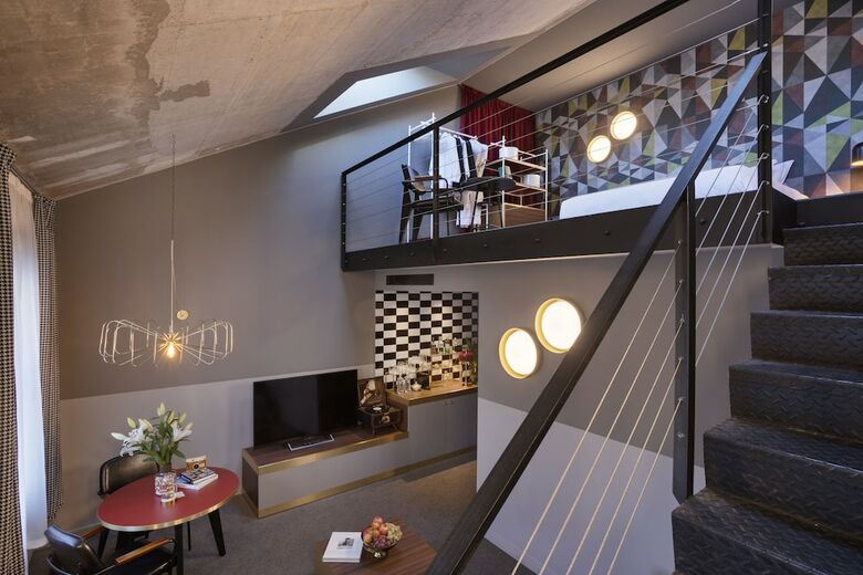 Bed & Breakfast Stories Hotel