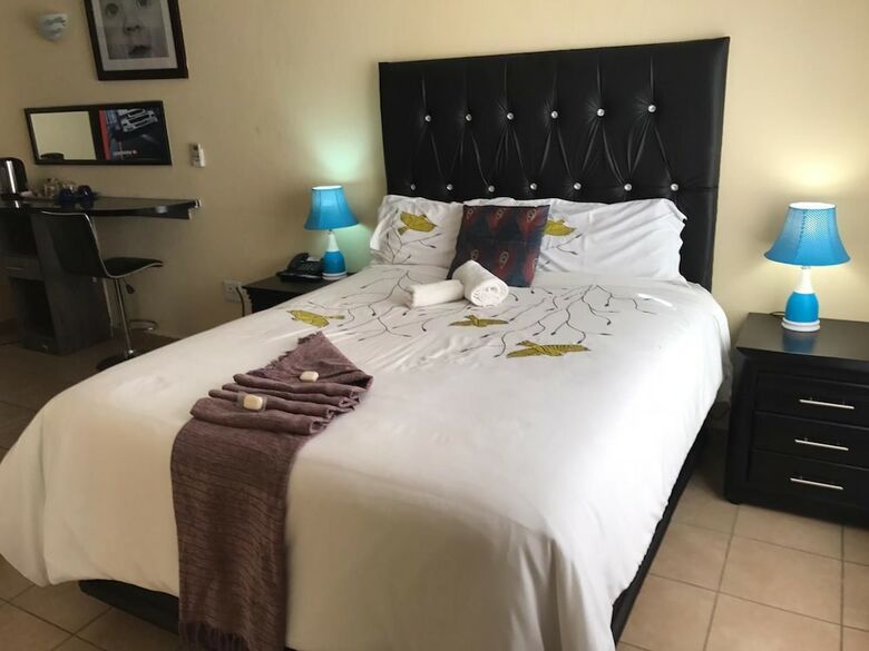 Pale Bohemia Bed And Breakfast