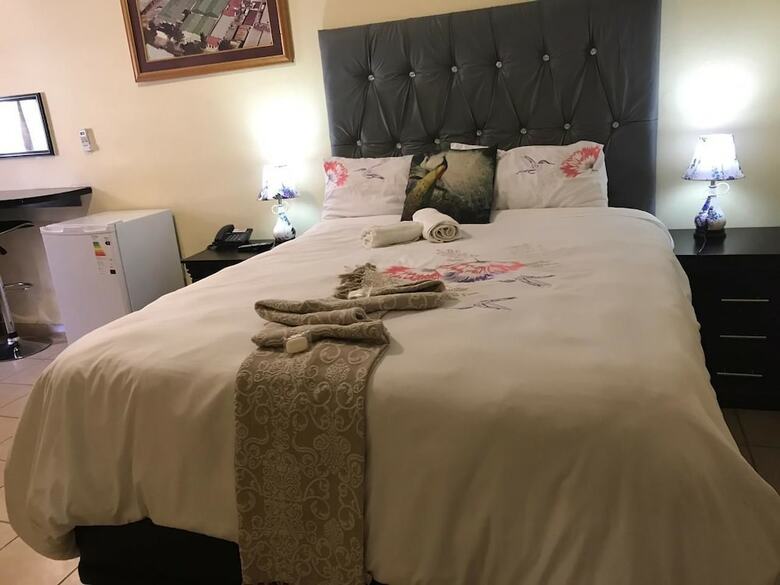 Pale Bohemia Bed And Breakfast
