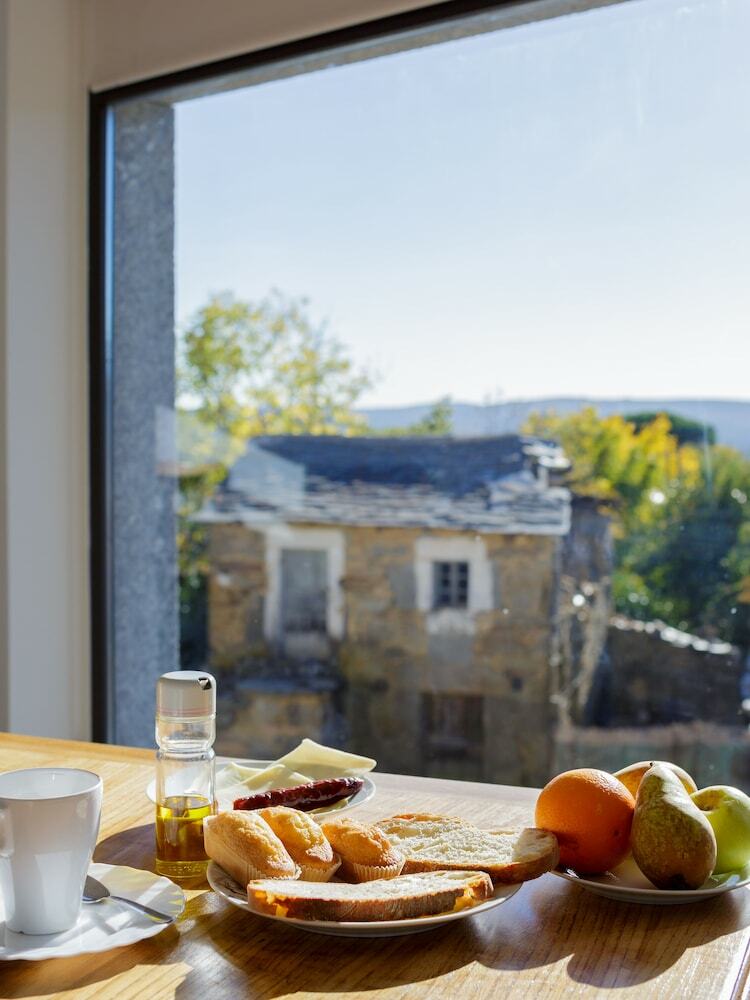 Apartamentos Casa de La Devesa de Sanabria