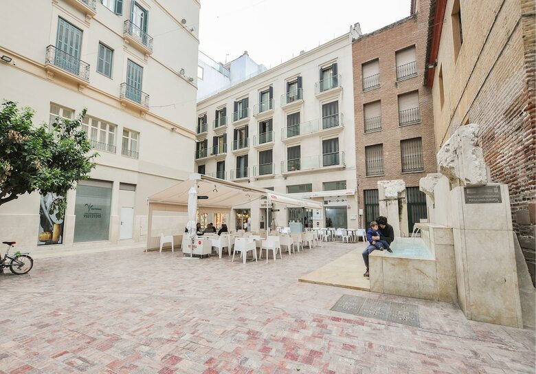 Renthas Plaza Flores Apartment