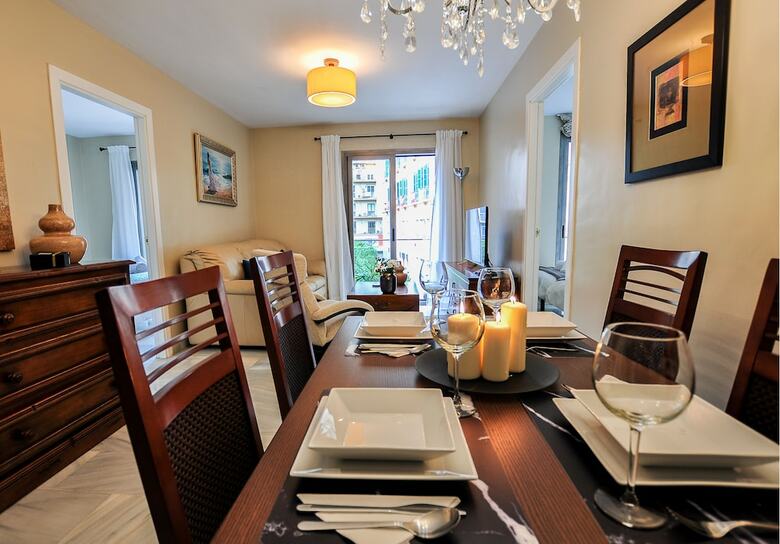 Renthas Plaza Flores Apartment