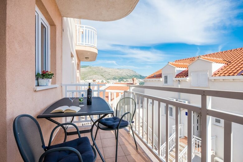 Burum Apartments