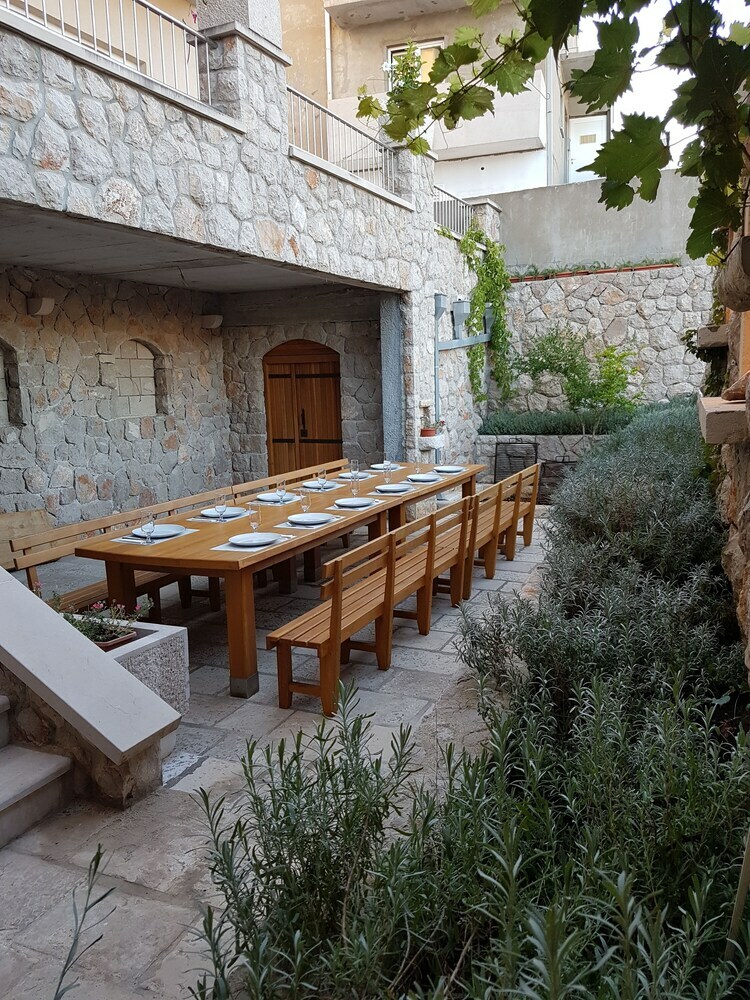 Burum Apartments
