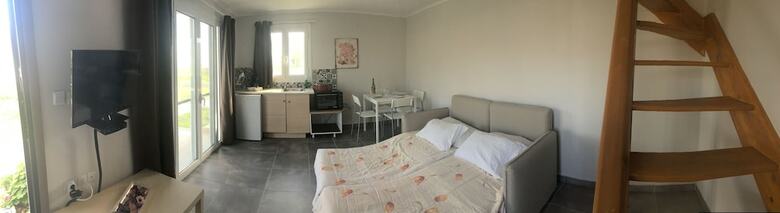 Daphne's Apartment
