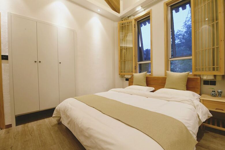 Hostal Simple Palace