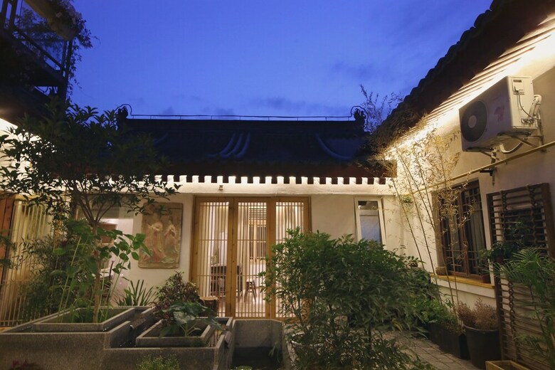 Hostal Simple Palace