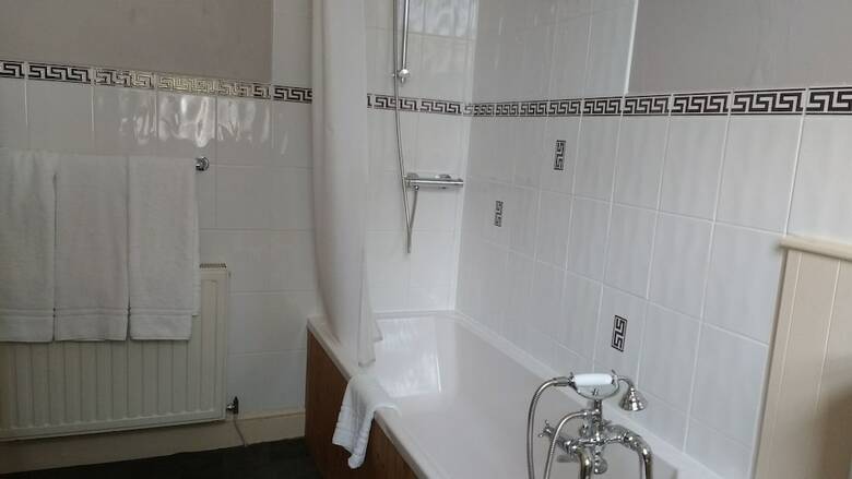 Hotel Fir Trees Guest House