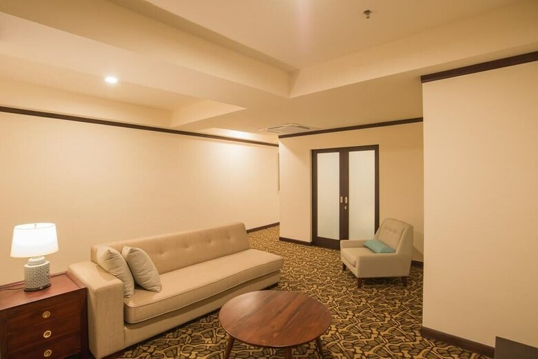 Hotel Riviera Suites Melaka