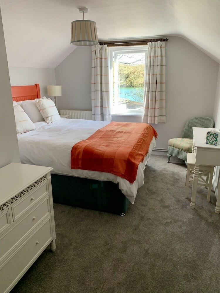 Tresowes Green Cottage