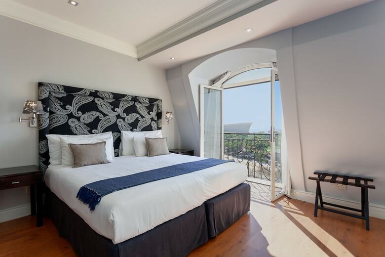 Hotel Cape Royale - Whosting