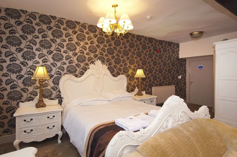 Posada Relaxinnz Old Crown Coaching Inn