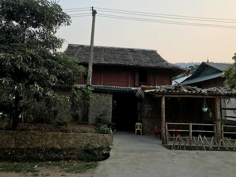 Hostal Ban Buoc Homestay - Hostel