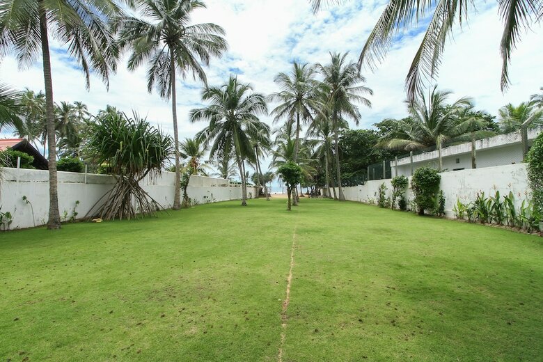 Hotel Capital O 402 Serendiva Beach Resort