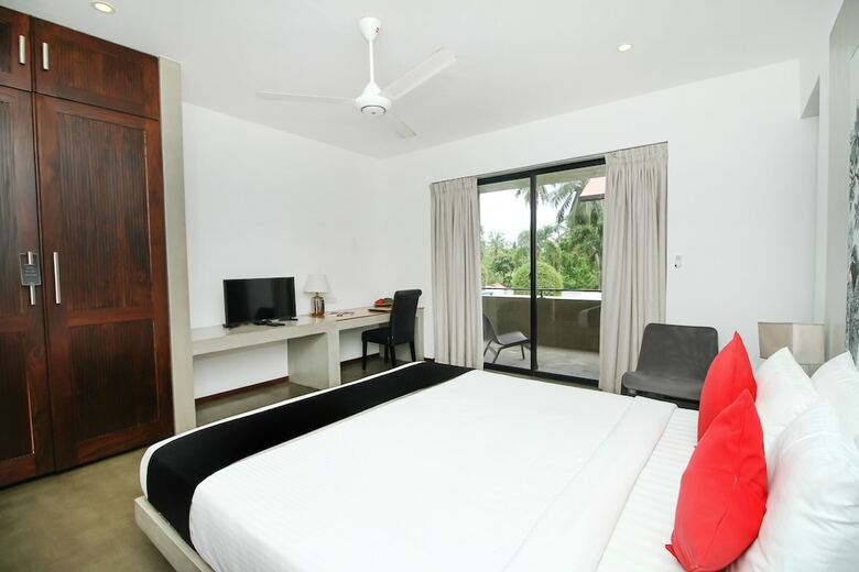 Hotel Capital O 402 Serendiva Beach Resort