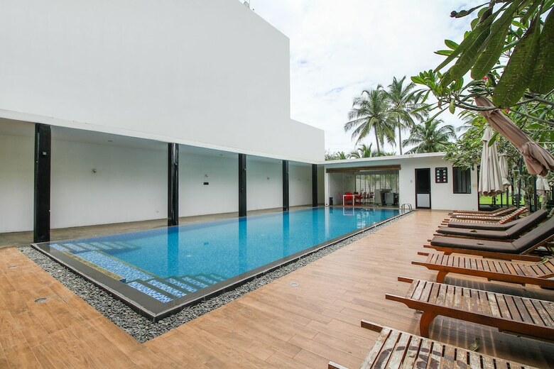 Hotel Capital O 402 Serendiva Beach Resort