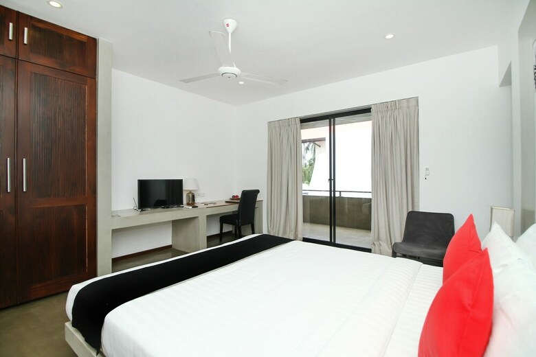 Hotel Capital O 402 Serendiva Beach Resort