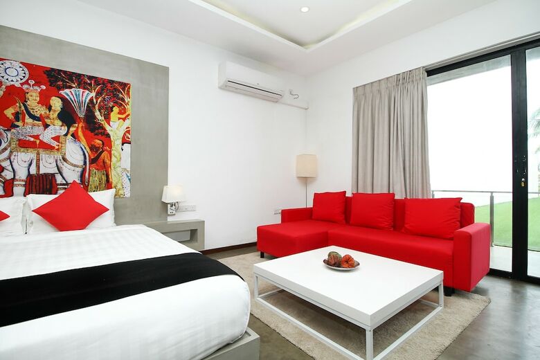 Hotel Capital O 402 Serendiva Beach Resort