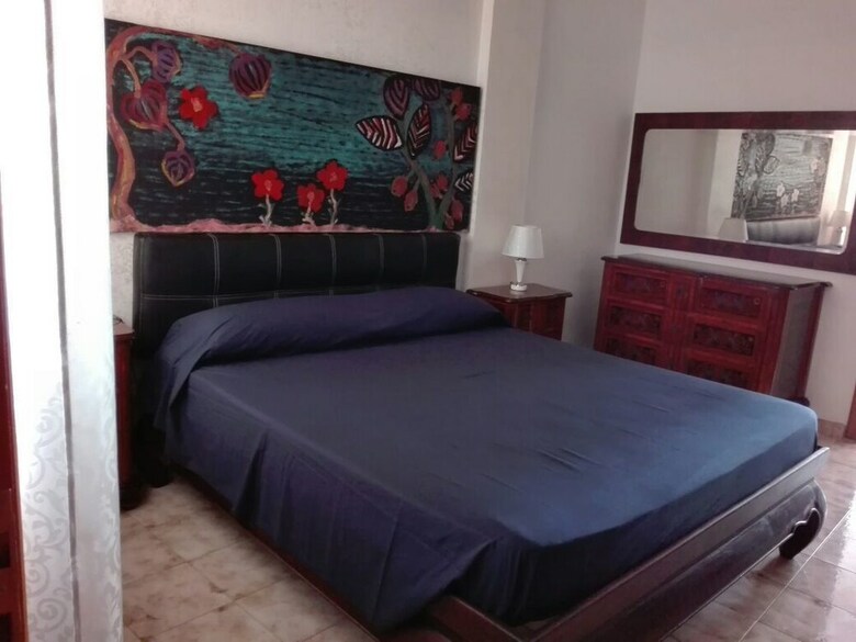 Bed Anthos