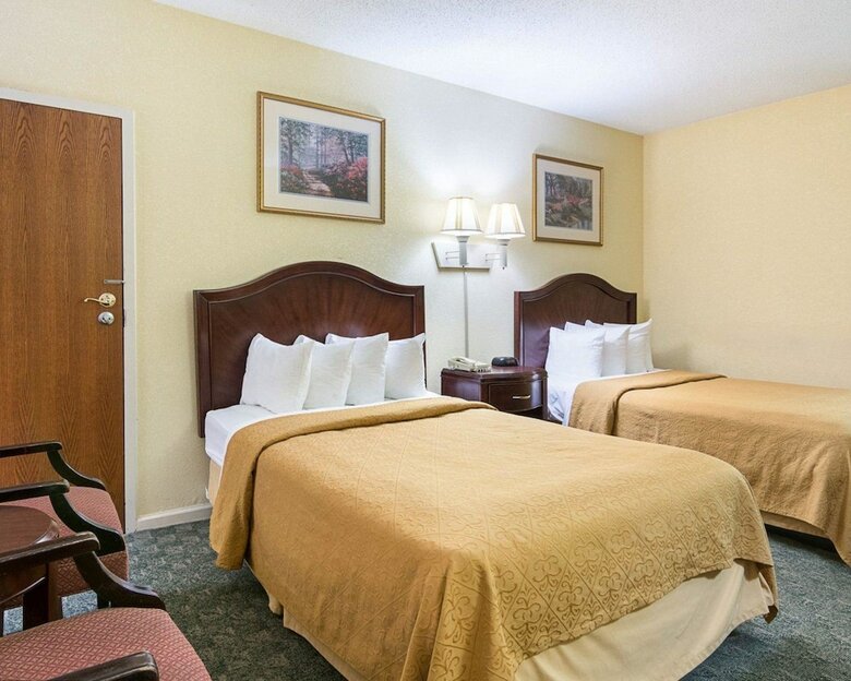 Hotel Quality Inn & Suites
