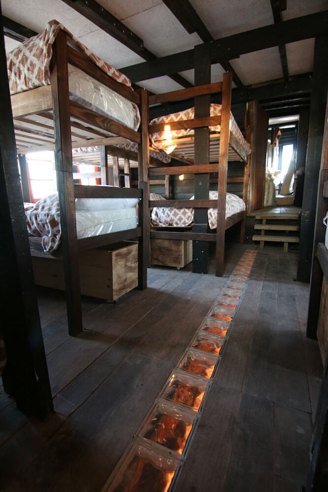 Hostal Narakan Hostel