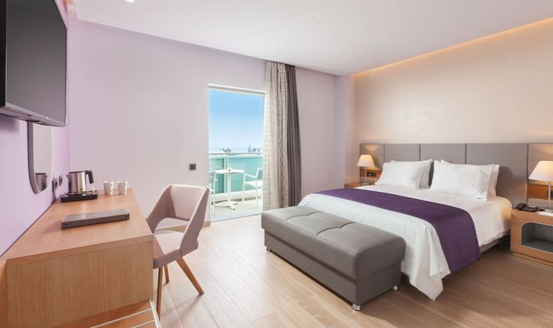 Blue Lagoon City Hotel