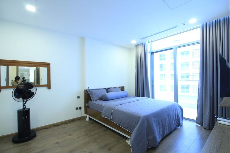 Smiley Apartment - Vinhome