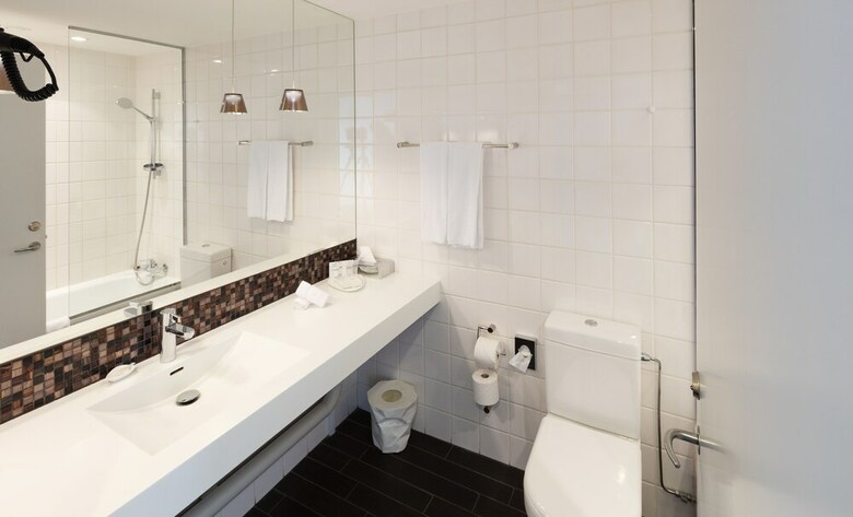 Hotel F�royar