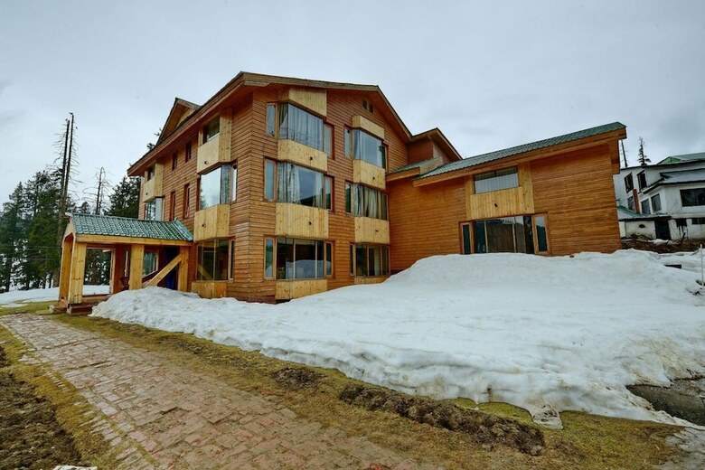 Hotel Pine Palace Resort
