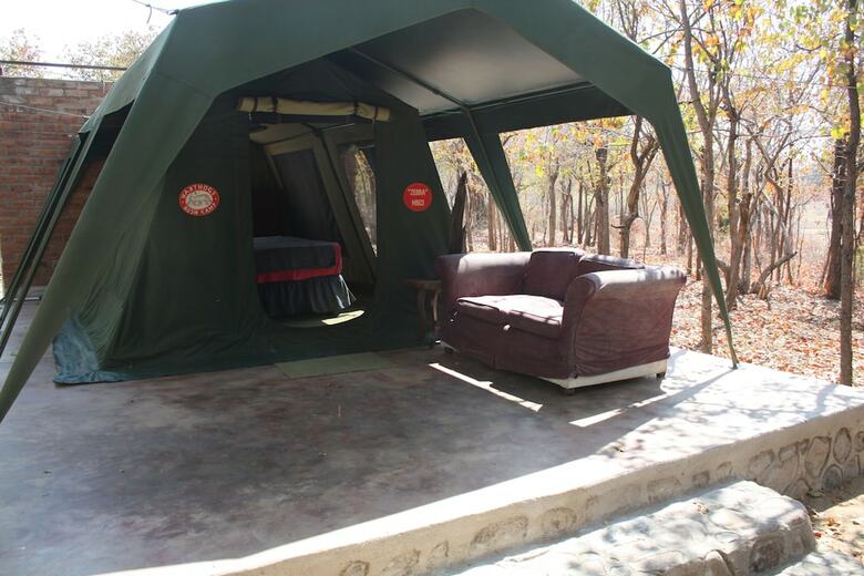 Posada Warthogs Bush Camp