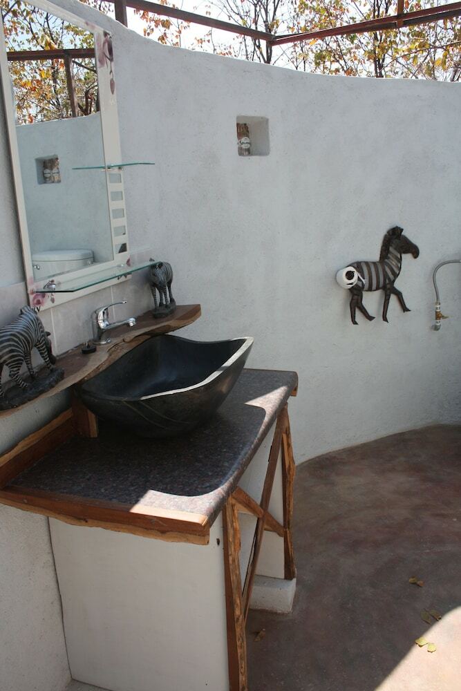 Posada Warthogs Bush Camp