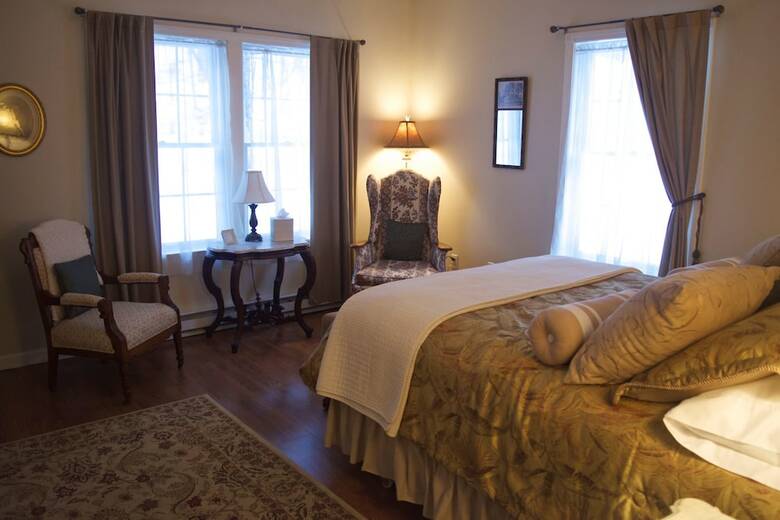 The Pawling House Bed & Breakfast