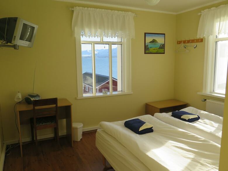 Hotel Mj�eyri Travel Holiday Homes