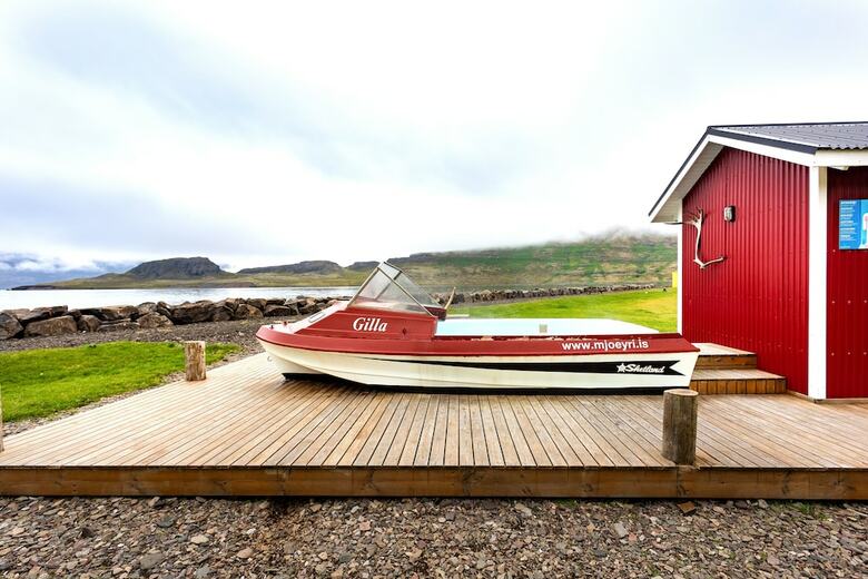Hotel Mj�eyri Travel Holiday Homes