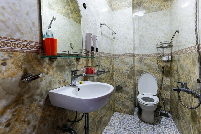 Oyo 395 Anh Quoc Hotel