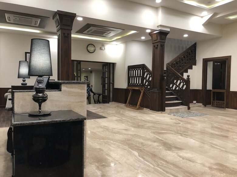 Hotel The Chinar Resorts And Spa