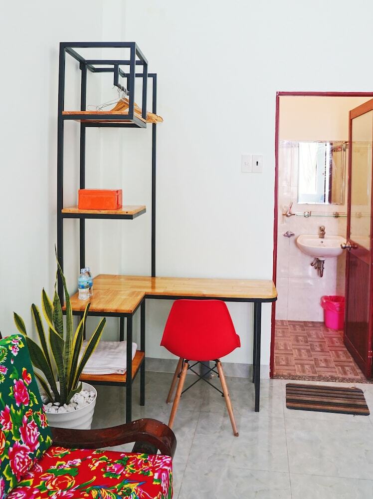 Birdnests Hotel